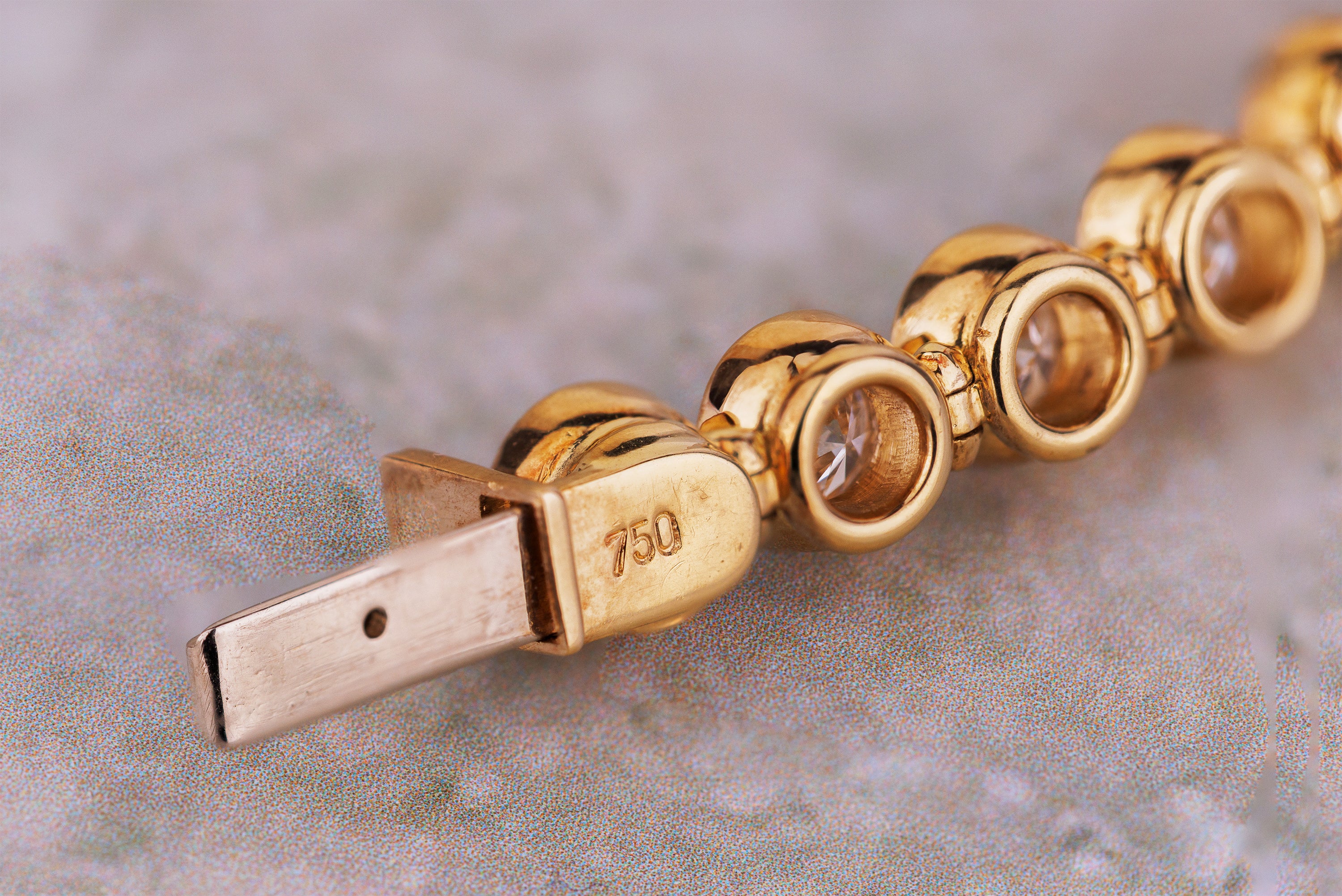 Diamond Suite | Necklace, Bracelet & Earrings | 18k Yellow Gold | Diamond Certification | 117 Diamonds | 41.84 ct