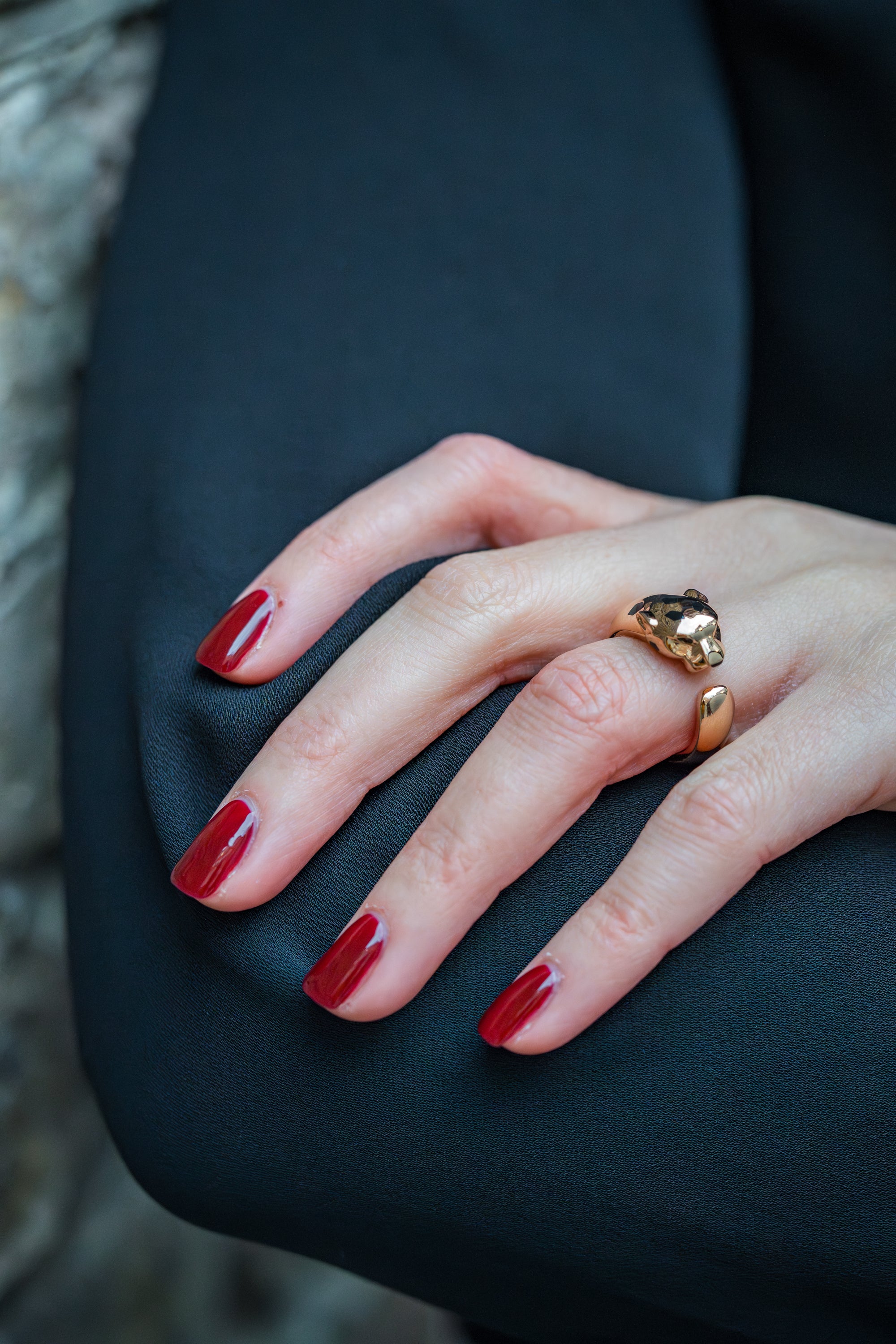 Cartier Panthère De Cartier Ring | Medium Model | Tsavorite Garnets & Onyx | 18k Rose Gold | Size 56 | Box & Papers | 2024