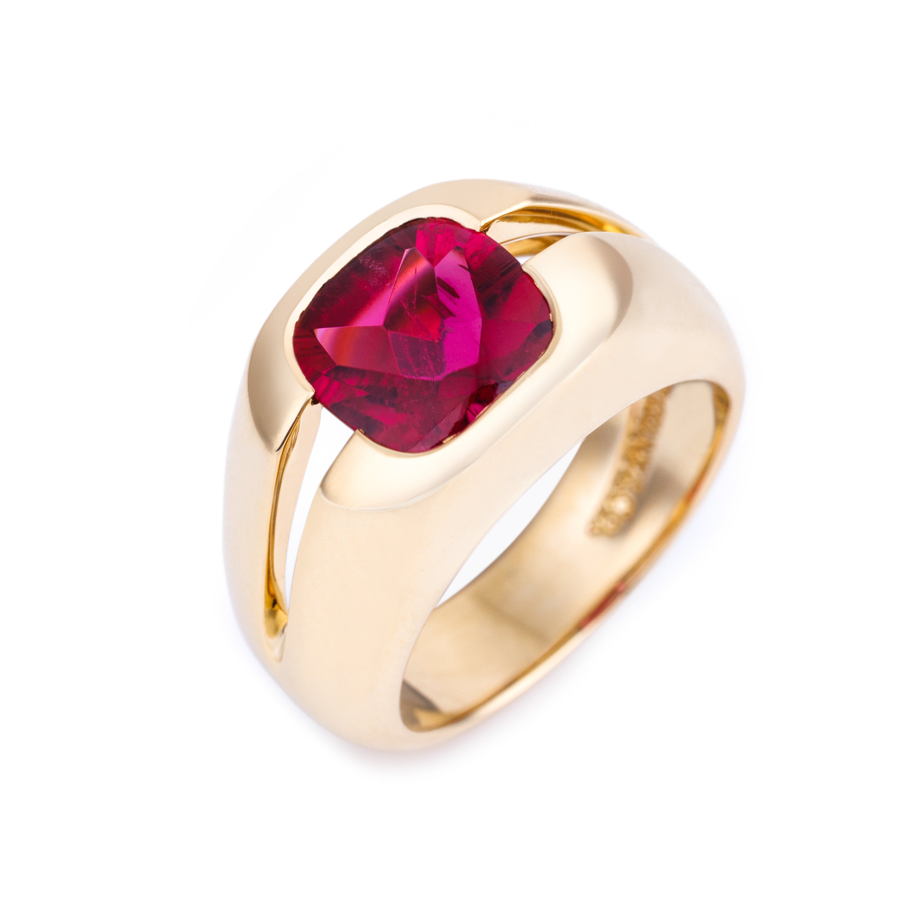 Tiffany Pink Tourmaline Cushion Cut Ring | 18k Yellow Gold | 2000