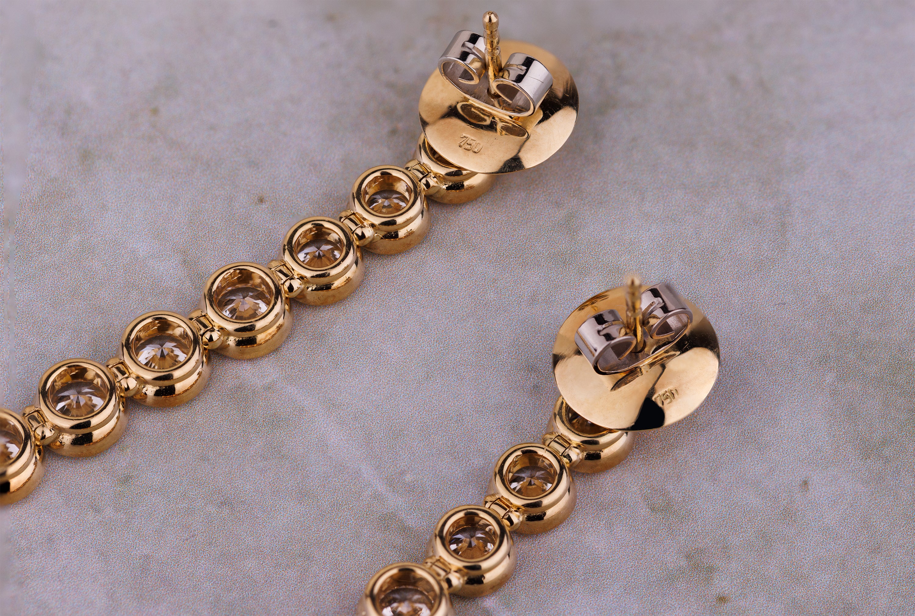 Diamond Suite | Necklace, Bracelet & Earrings | 18k Yellow Gold | Diamond Certification | 117 Diamonds | 41.84 ct