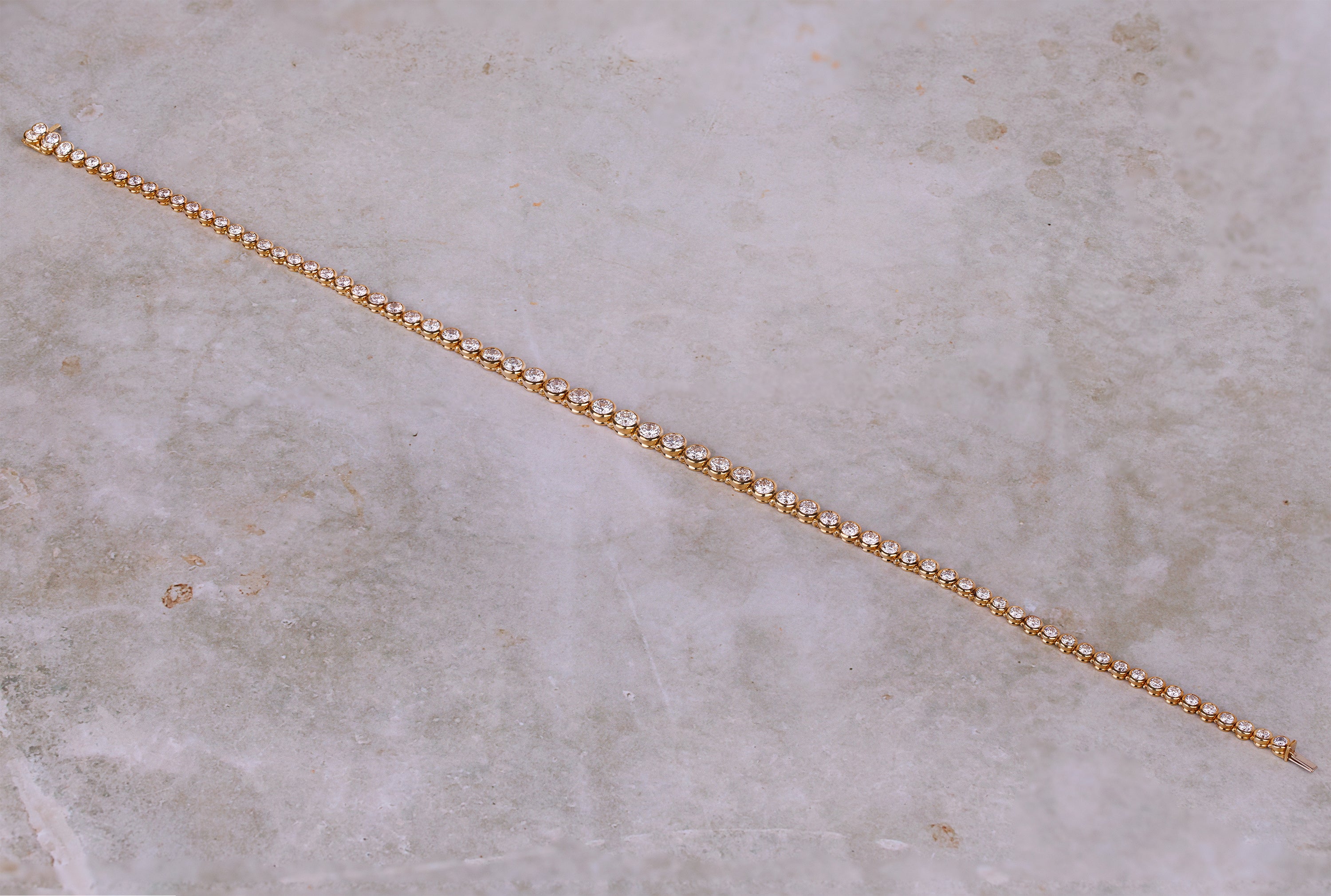 Diamond Suite | Necklace, Bracelet & Earrings | 18k Yellow Gold | Diamond Certification | 117 Diamonds | 41.84 ct
