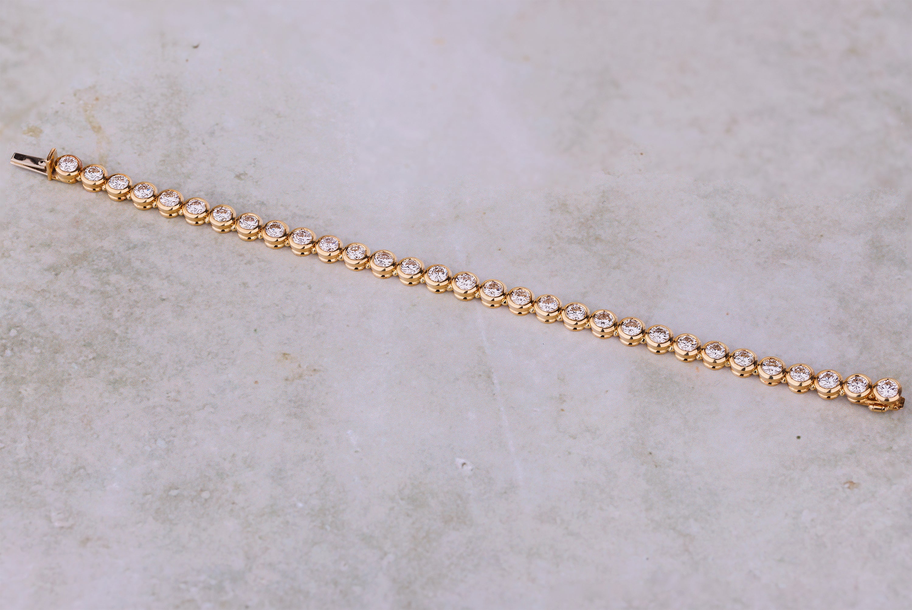 Diamond Suite | Necklace, Bracelet & Earrings | 18k Yellow Gold | Diamond Certification | 117 Diamonds | 41.84 ct