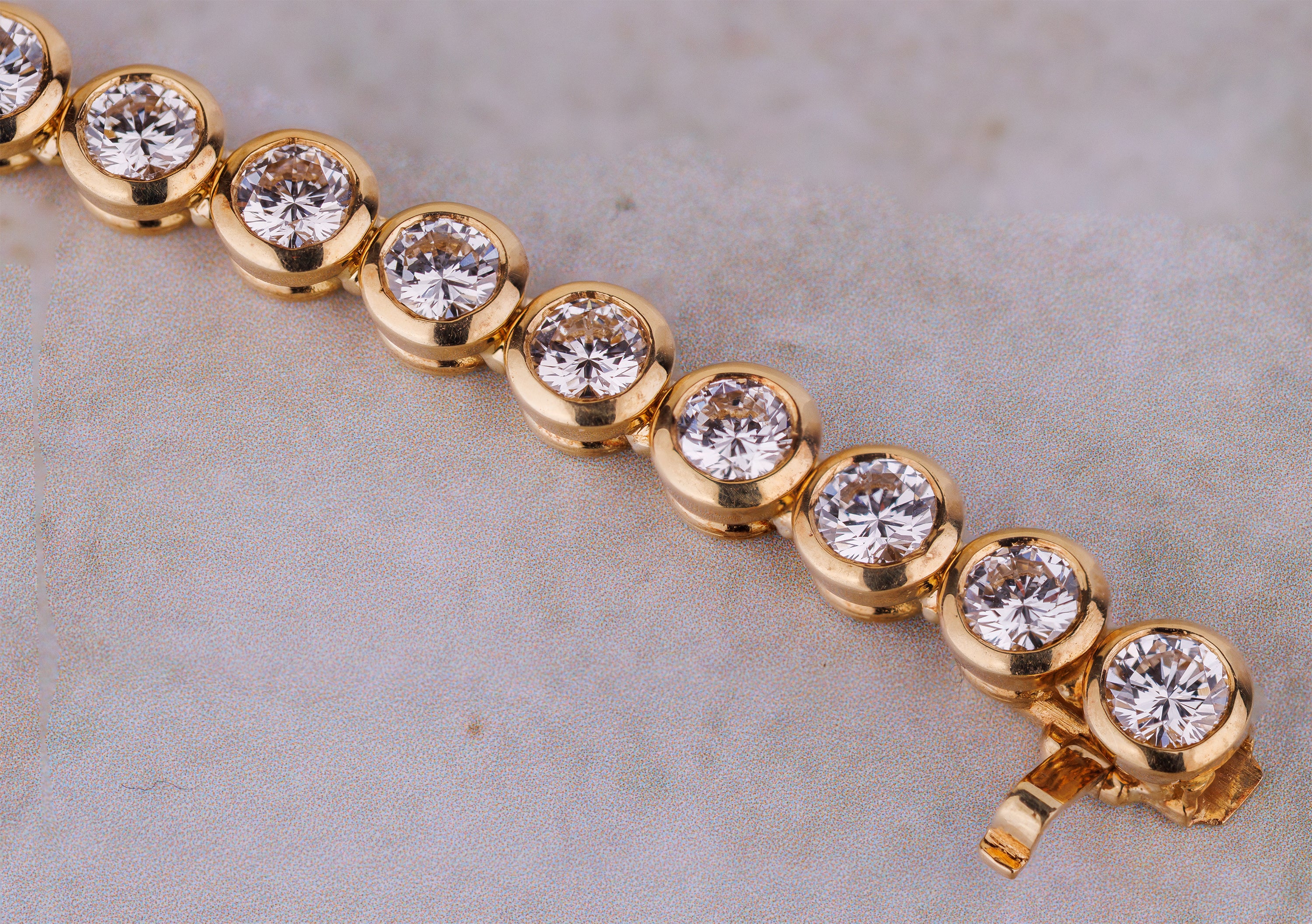 Diamond Suite | Necklace, Bracelet & Earrings | 18k Yellow Gold | Diamond Certification | 117 Diamonds | 41.84 ct