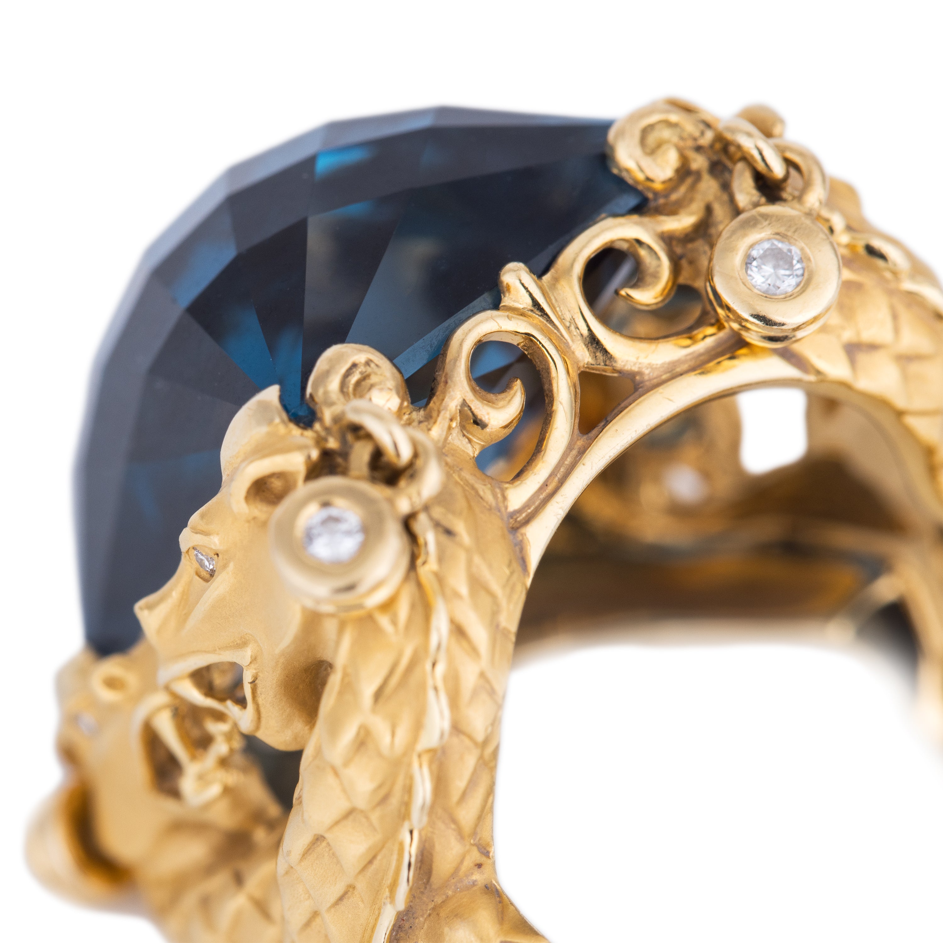 Carrera y Carrera | Nankin Blue Topaz & Diamond Ring | 18k Yellow Gold