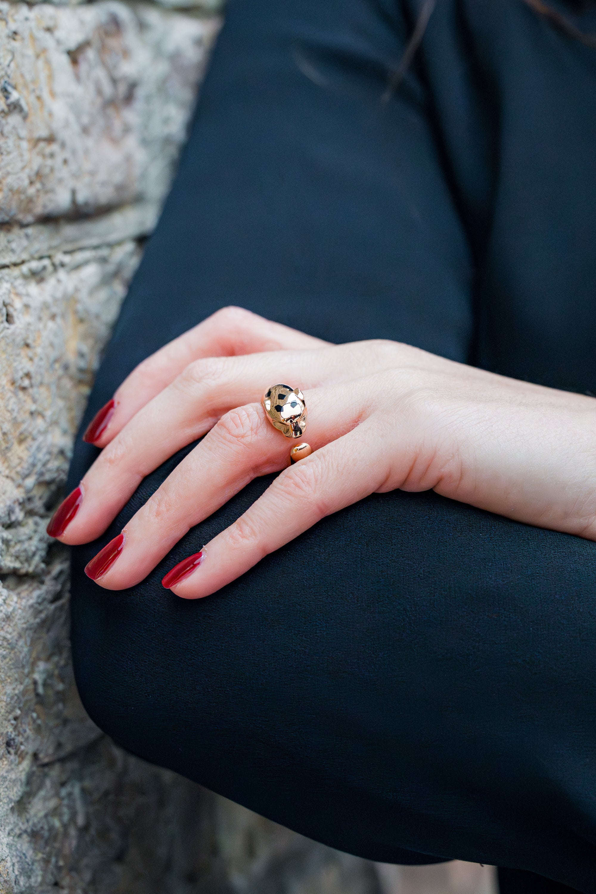 Cartier Panthère De Cartier Ring | Medium Model | Tsavorite Garnets & Onyx | 18k Rose Gold | Size 56 | Box & Papers | 2024