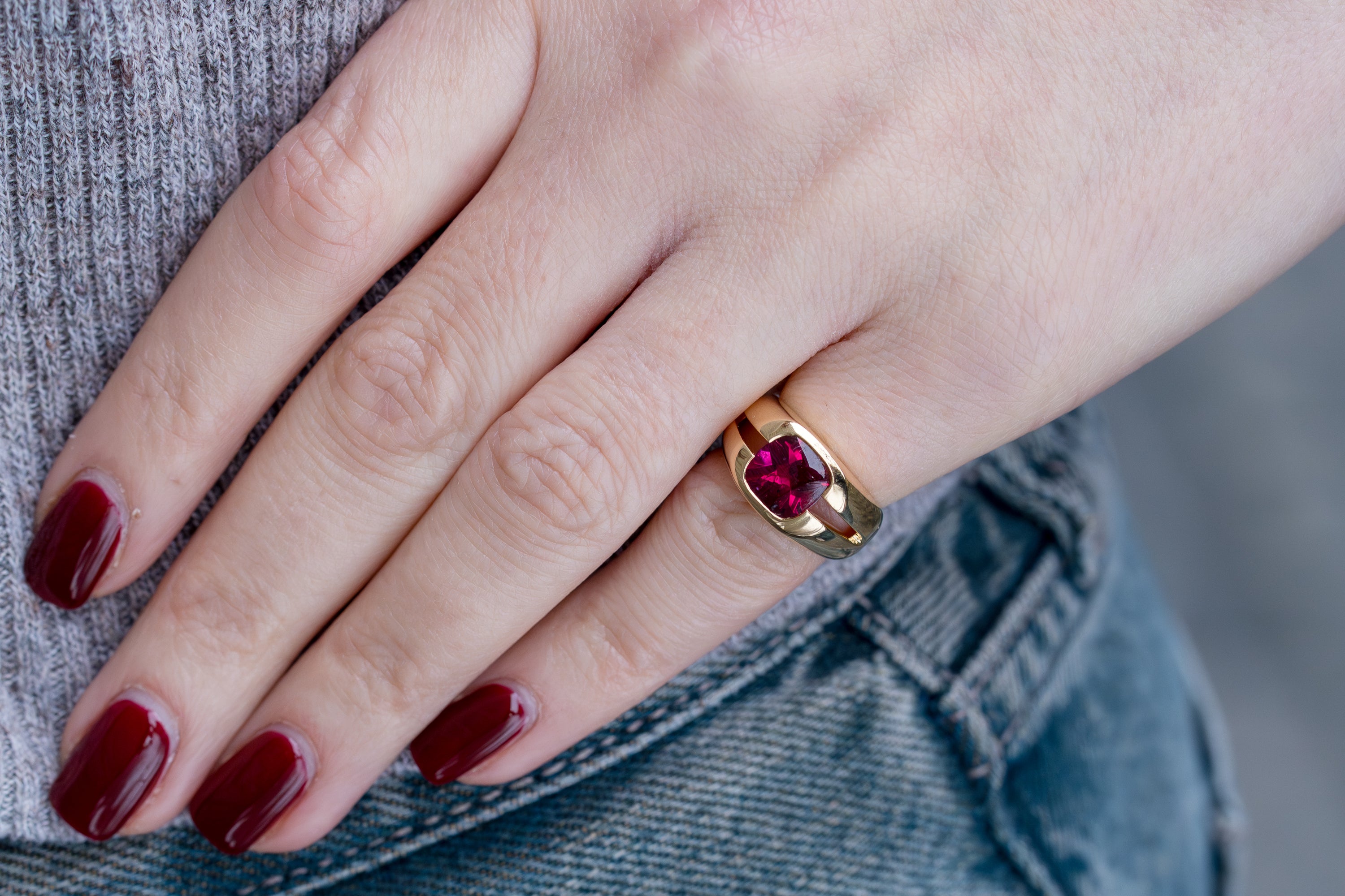 Tiffany Pink Tourmaline Cushion Cut Ring | 18k Yellow Gold | 2000