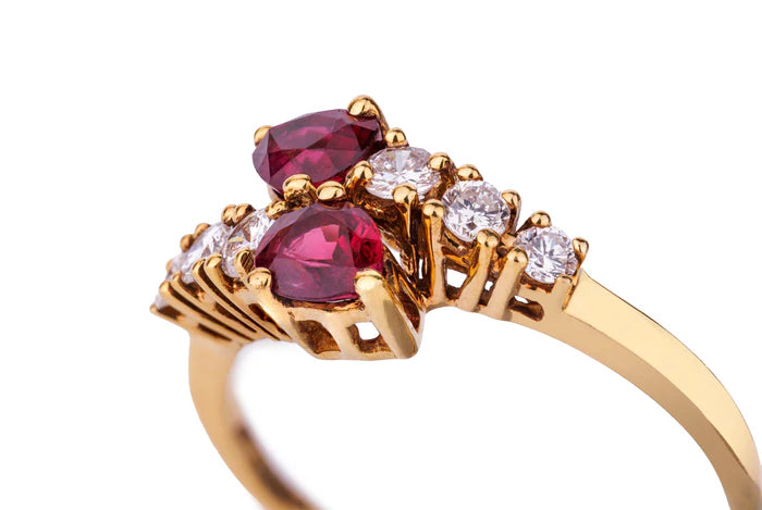  LOOKING FOR A PARTICULAR CARTIER PIECE?